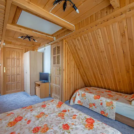 Pod Groniem Bed & Breakfast