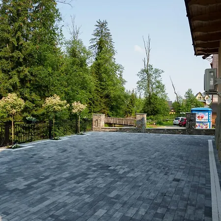 Pod Groniem Bed & Breakfast *