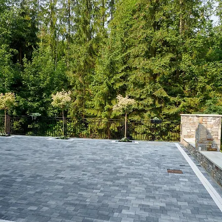 Pod Groniem Bed & Breakfast